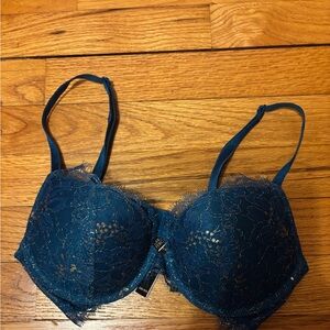 NWOT Victoria’s Secret Very Sexy Push Up Bra Turquoise Gold Shine Lace 32B